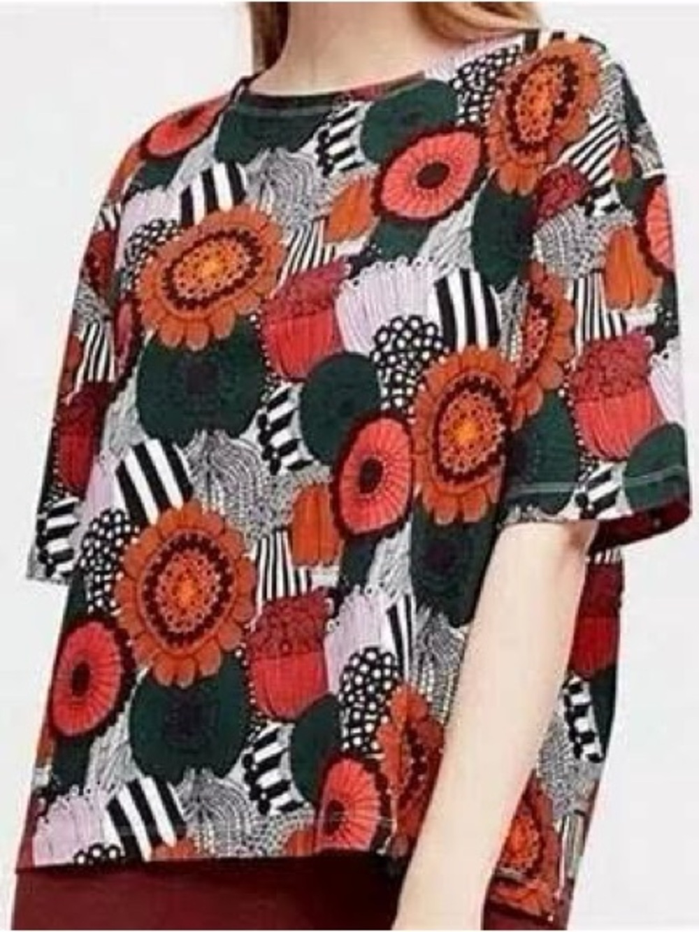 Marimekko Bold Floral Boxy Tee size Medium